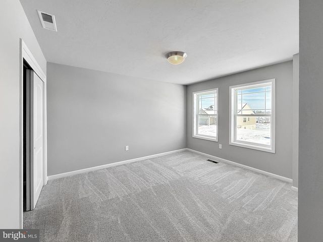 37 KRISTI LN, Biglerville, PA 17307