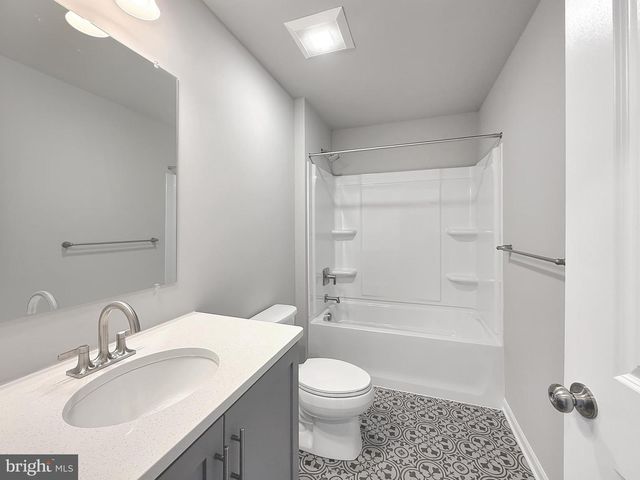 37 KRISTI LN, Biglerville, PA 17307