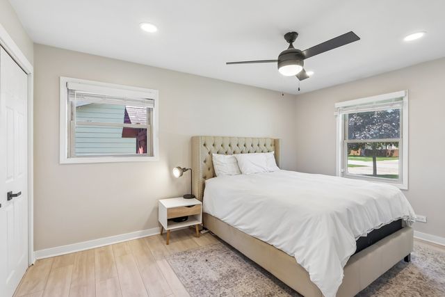 511 Walnut Lane, Elk Grove Village, IL 60007