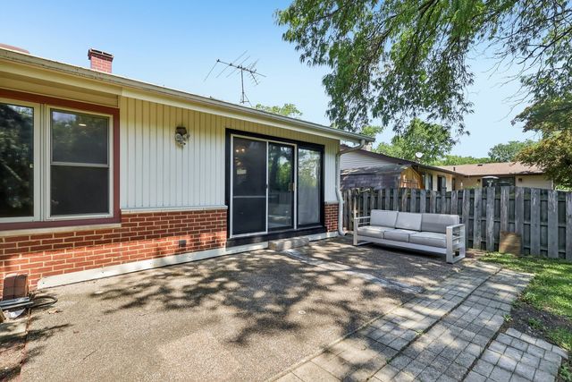 511 Walnut Lane, Elk Grove Village, IL 60007