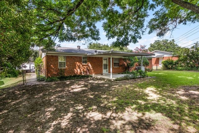 4508 Roxie Street, Haltom City, TX 76117