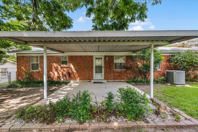 4508 Roxie Street, Haltom City, TX 76117