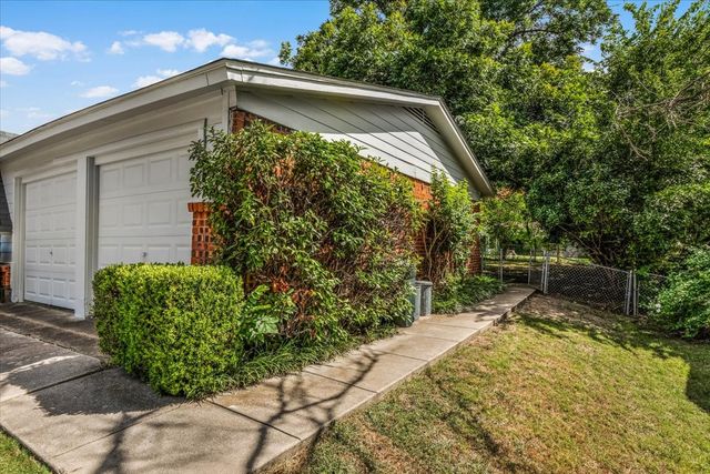 4508 Roxie Street, Haltom City, TX 76117