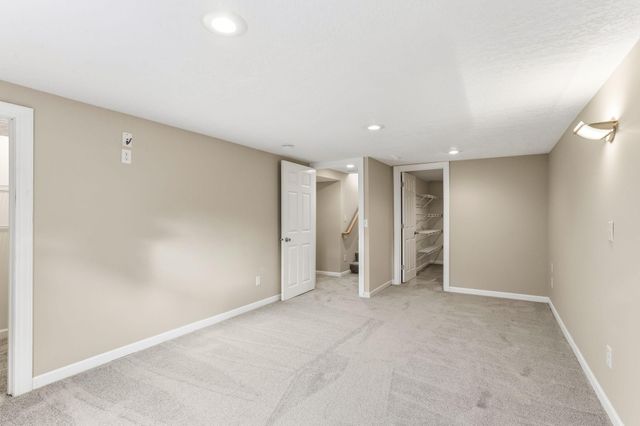 505 Quinlan Avenue N, Lakeland, MN 55043