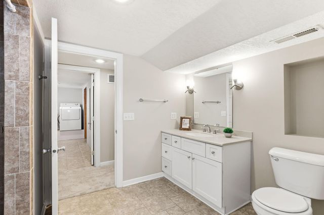 505 Quinlan Avenue N, Lakeland, MN 55043