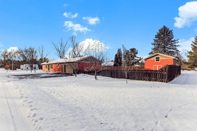 505 Quinlan Avenue N, Lakeland, MN 55043