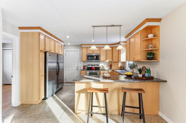 505 Quinlan Avenue N, Lakeland, MN 55043