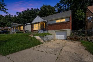 1703 Ashbrook Drive, Cincinnati, OH 45238