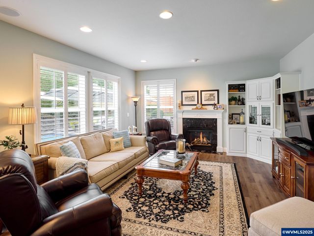 1380 Ranier Lp NW, Salem, OR 97304