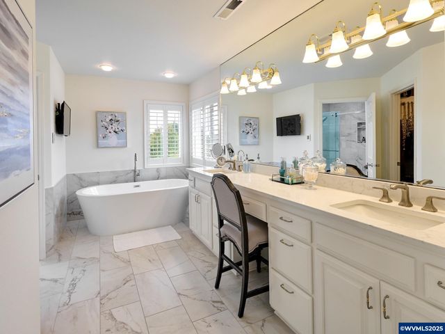 1380 Ranier Lp NW, Salem, OR 97304