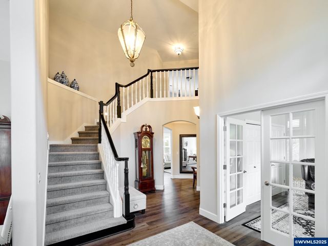 1380 Ranier Lp NW, Salem, OR 97304