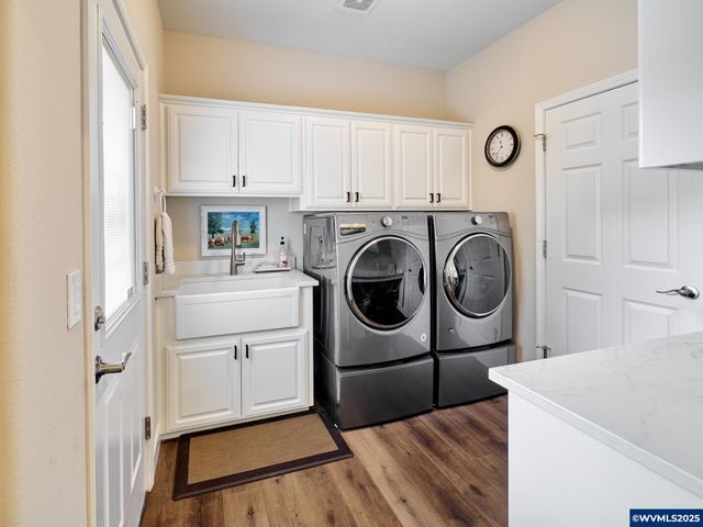 1380 Ranier Lp NW, Salem, OR 97304