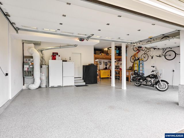 1380 Ranier Lp NW, Salem, OR 97304