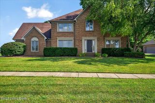 1716 Mahogany Run Dr, La Grange, KY 40031