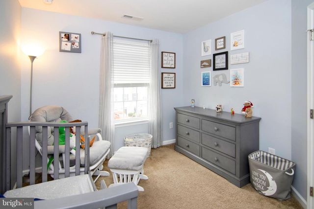 43 VILLAGE GREEN LN, Sicklerville, NJ 08081