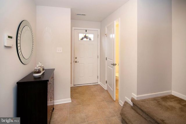 43 VILLAGE GREEN LN, Sicklerville, NJ 08081