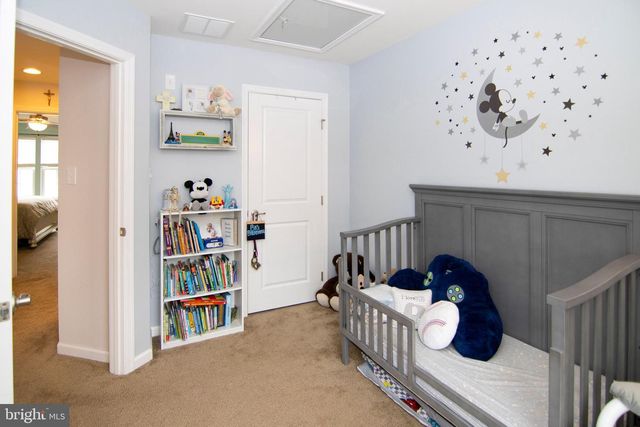 43 VILLAGE GREEN LN, Sicklerville, NJ 08081