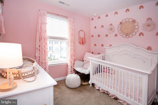 43 VILLAGE GREEN LN, Sicklerville, NJ 08081