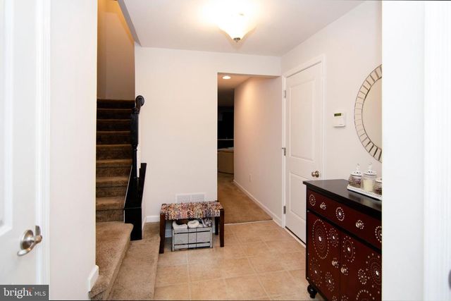 43 VILLAGE GREEN LN, Sicklerville, NJ 08081