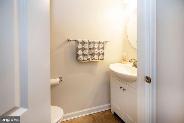 43 VILLAGE GREEN LN, Sicklerville, NJ 08081