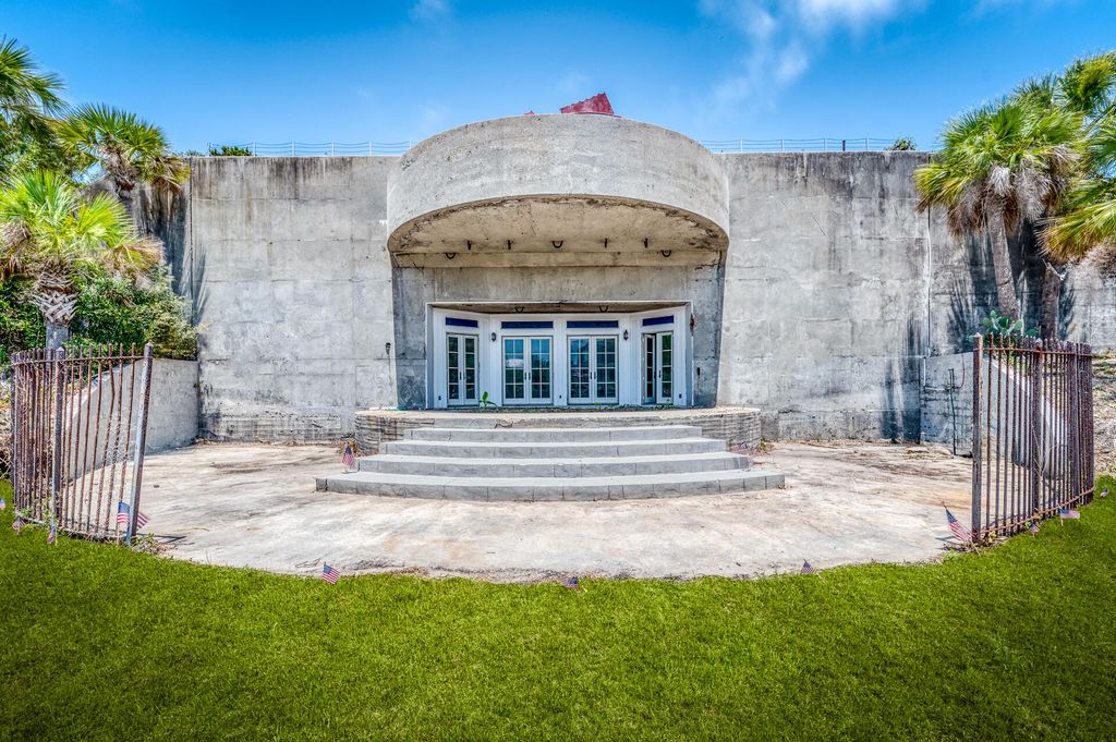 3030 Brownell Avenue, Sullivans Island, SC 29482