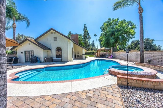 5857 Dora Court, Riverside, CA 92506