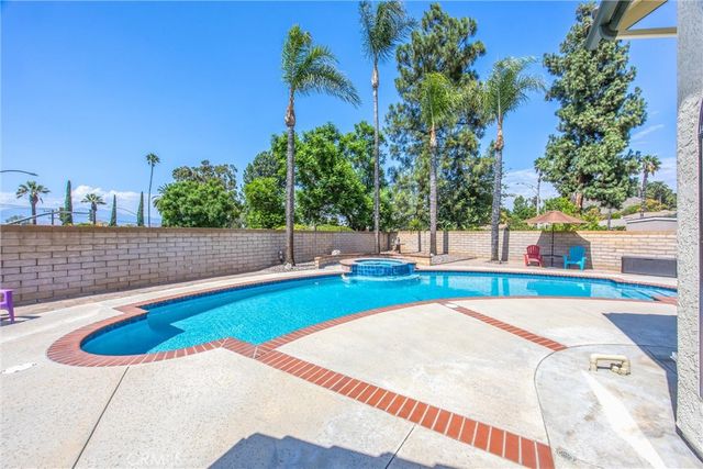 5857 Dora Court, Riverside, CA 92506