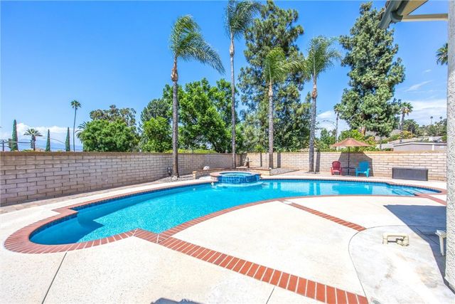 5857 Dora Court, Riverside, CA 92506