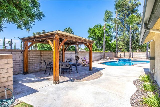 5857 Dora Court, Riverside, CA 92506