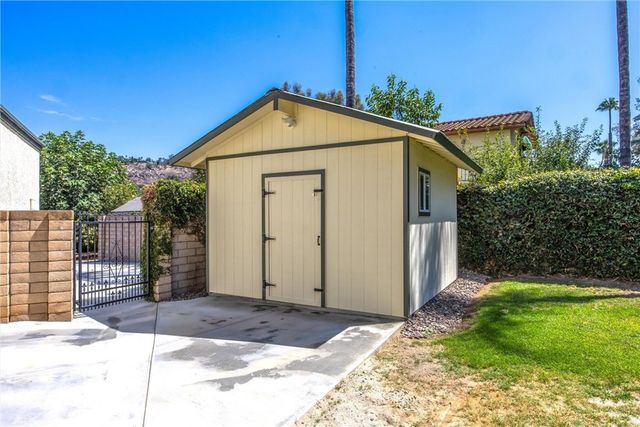 5857 Dora Court, Riverside, CA 92506