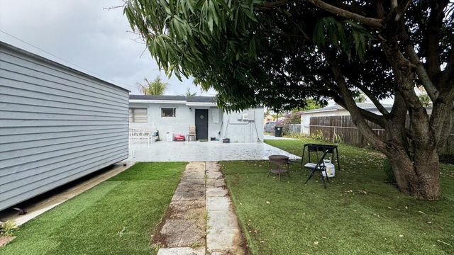 1314 S H Street, Lake Worth Beach, FL 33460