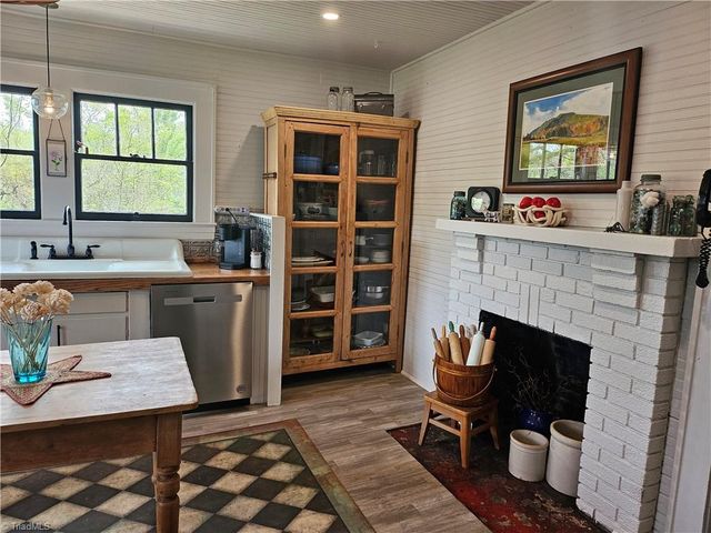 4255 Wallburg High Point Road, High Point, NC 27265