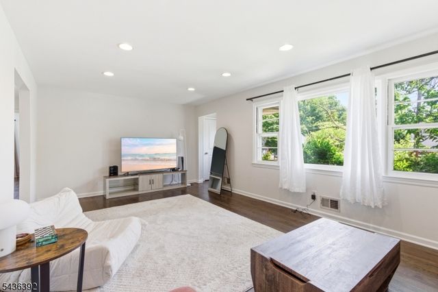 460 Jensen Ave, Rahway City, NJ 07065