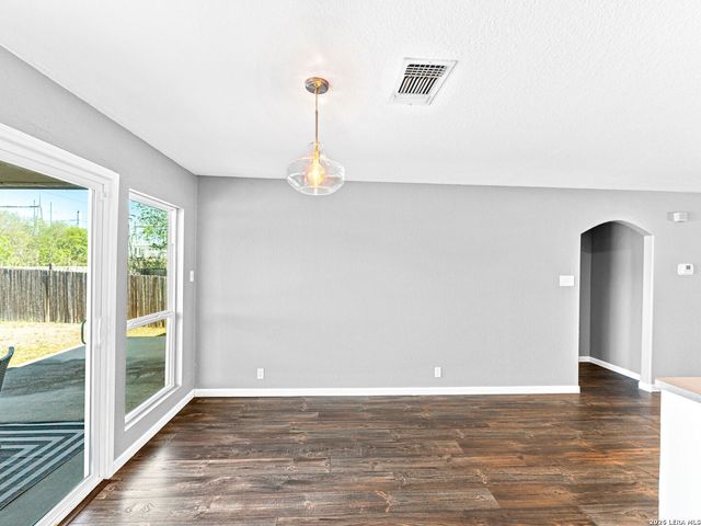 15515 Flowing Spring, San Antonio, TX 78247