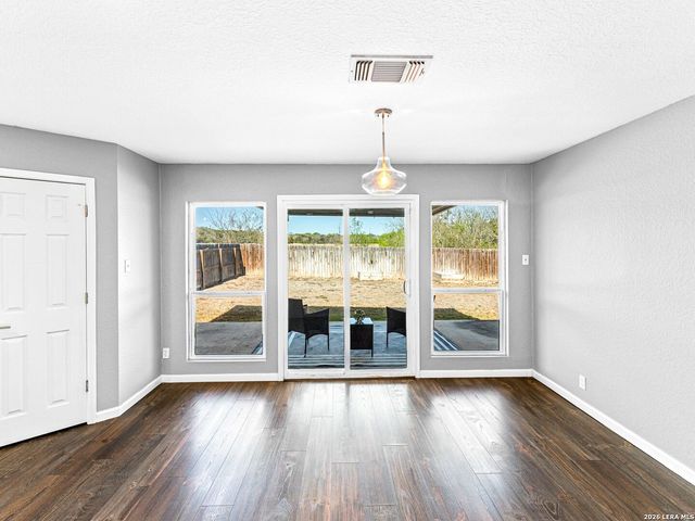 15515 Flowing Spring, San Antonio, TX 78247