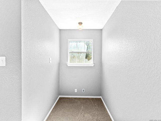 15515 Flowing Spring, San Antonio, TX 78247