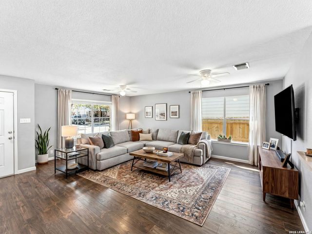 15515 Flowing Spring, San Antonio, TX 78247