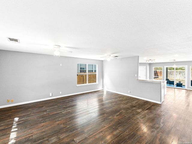 15515 Flowing Spring, San Antonio, TX 78247