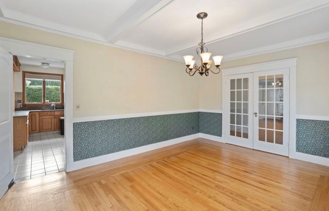 6 Van Horn Street, West Springfield, MA 01089