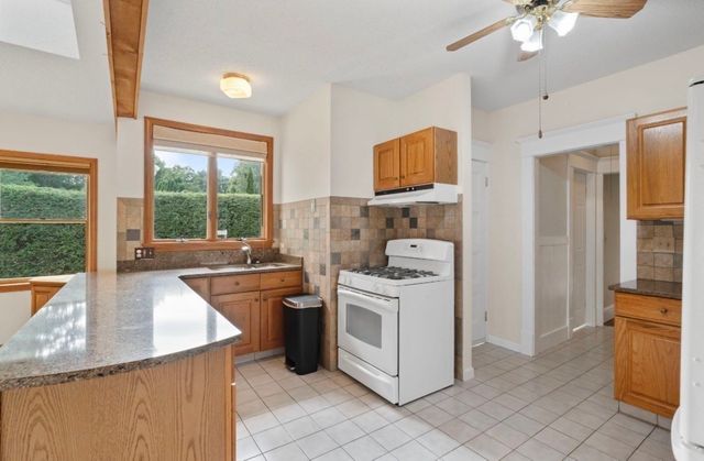 6 Van Horn Street, West Springfield, MA 01089