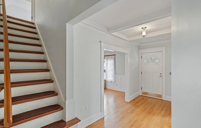6 Van Horn Street, West Springfield, MA 01089