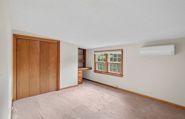 6 Van Horn Street, West Springfield, MA 01089