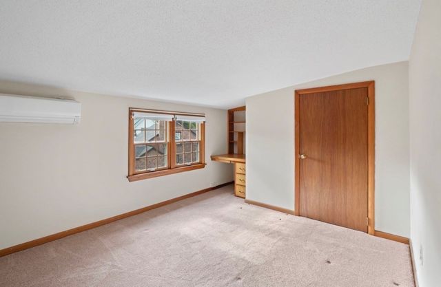 6 Van Horn Street, West Springfield, MA 01089