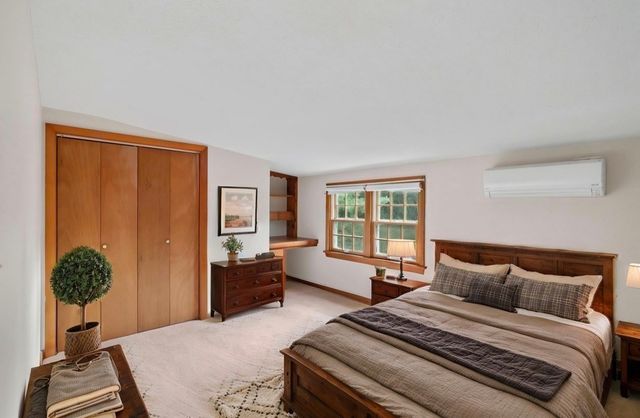 6 Van Horn Street, West Springfield, MA 01089