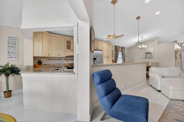 6165 Bay Isles Drive, Boynton Beach, FL 33437