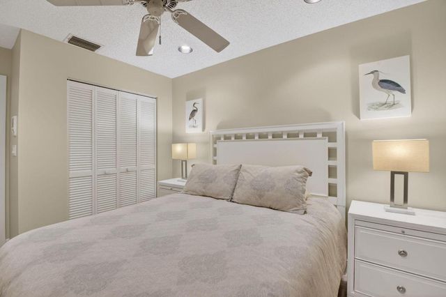 6165 Bay Isles Drive, Boynton Beach, FL 33437