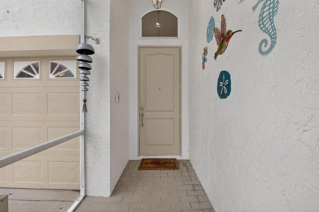 6165 Bay Isles Drive, Boynton Beach, FL 33437