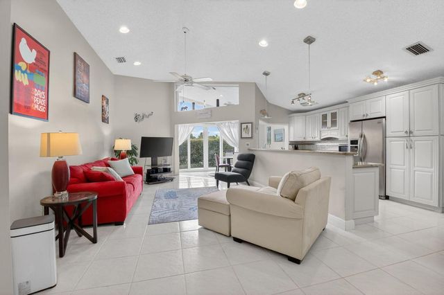 6165 Bay Isles Drive, Boynton Beach, FL 33437