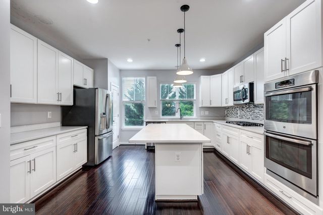 1430 TRAFALGAR LN, Frederick, MD 21701