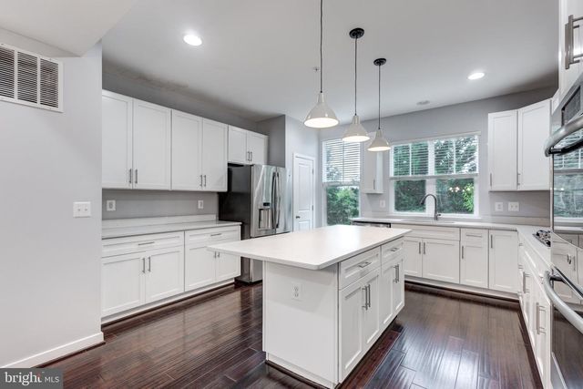 1430 TRAFALGAR LN, Frederick, MD 21701